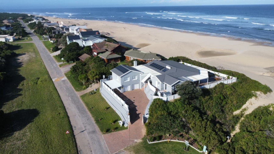 3 Bedroom Property for Sale in Cannon Rocks Eastern Cape